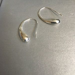 Teardrop earrings